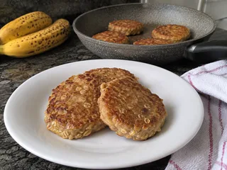 Bolinhos de banana com aveia
